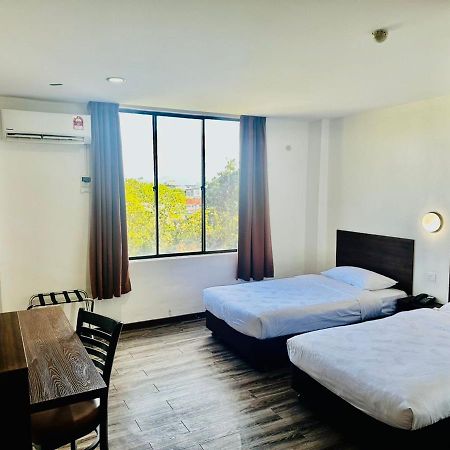 Langkawi Baron Hotel Kuah Extérieur photo