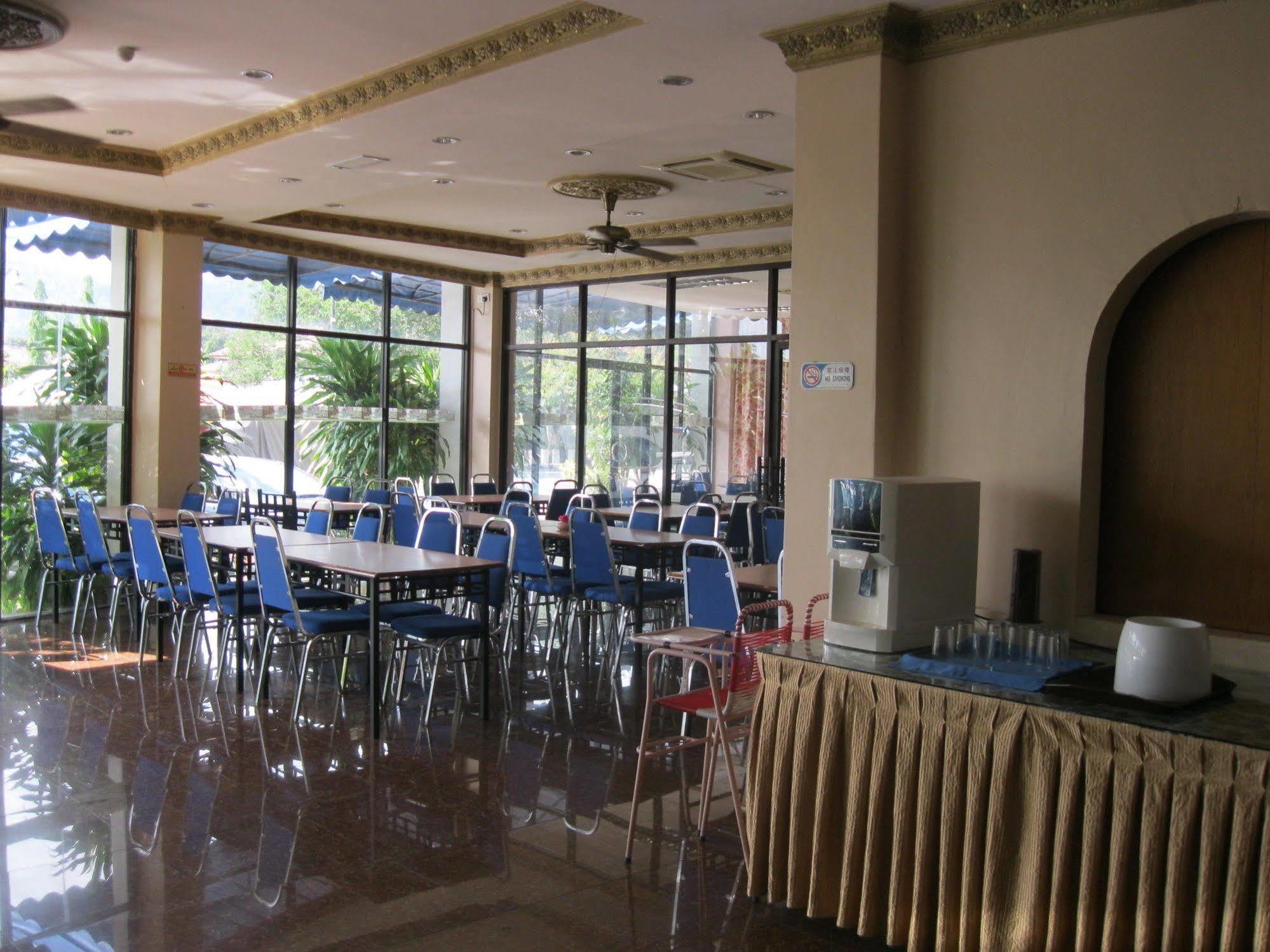 Langkawi Baron Hotel Kuah Extérieur photo